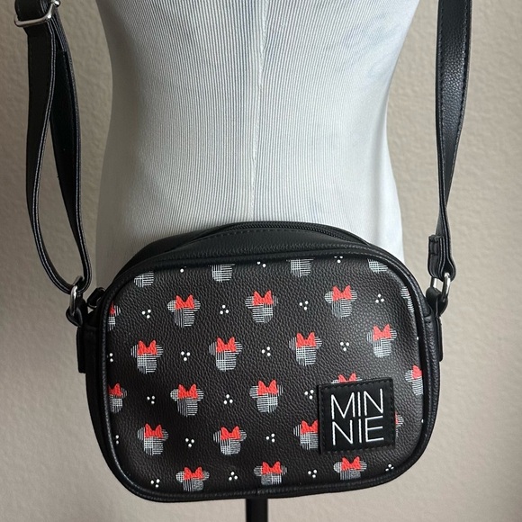 Danielle Nicole Disney Crossbody Bag Minnie Mouse Black Red Handbag New - Picture 8 of 11